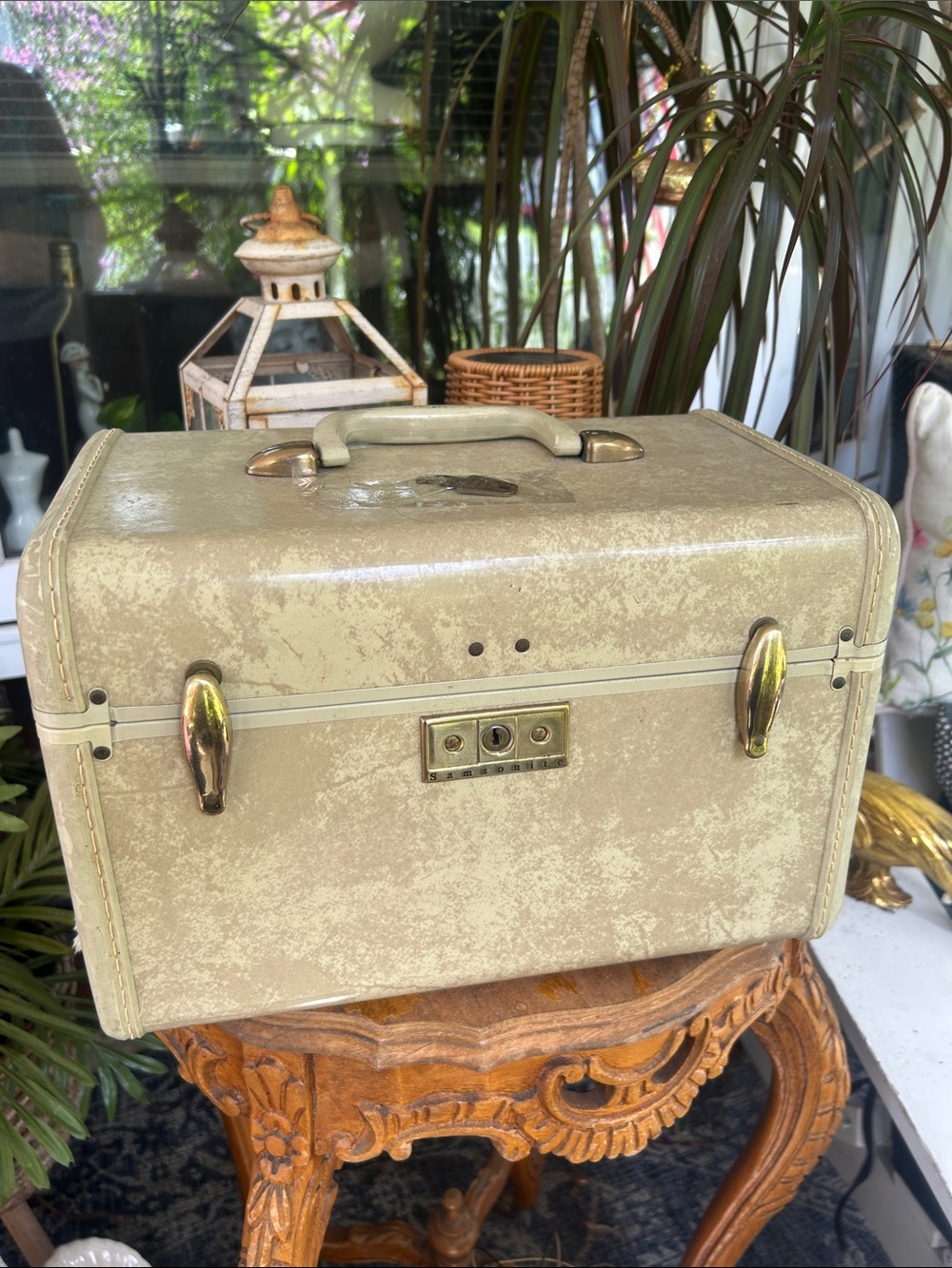 Vintage Cream Travel Storage Case with Handle